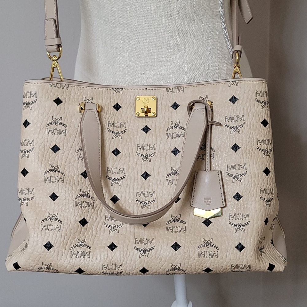 MCM Visetos Essential Large Tote